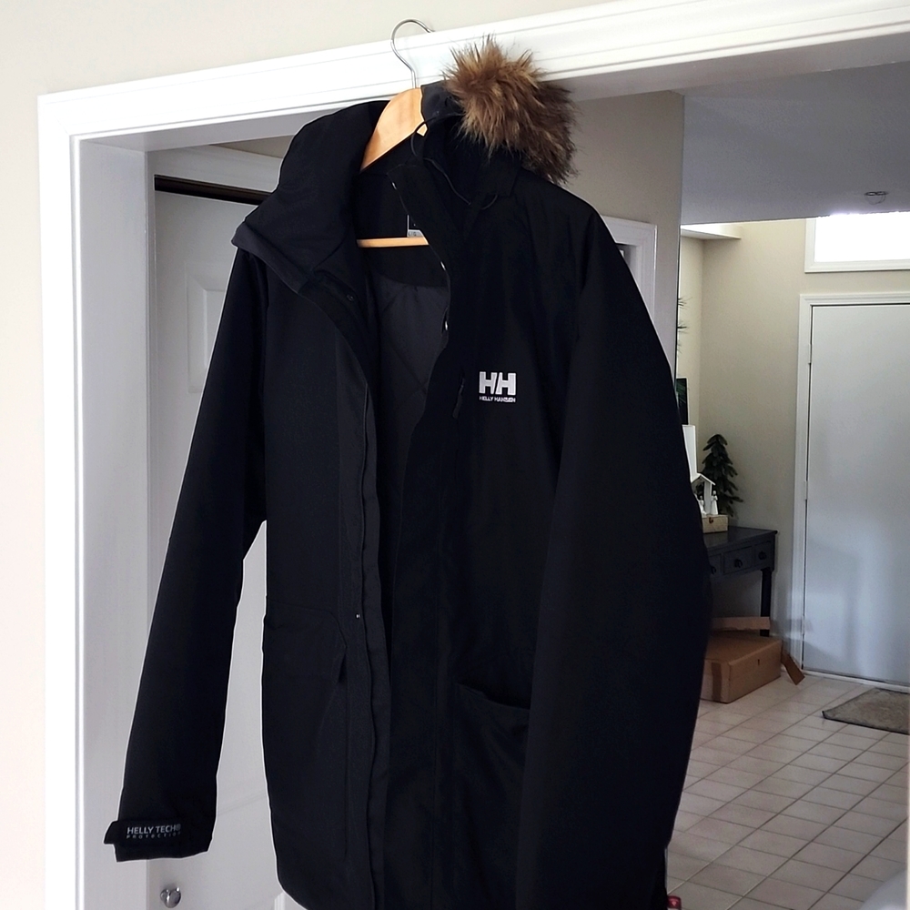 Helly Hansen Black Dubliner Parka (L)
